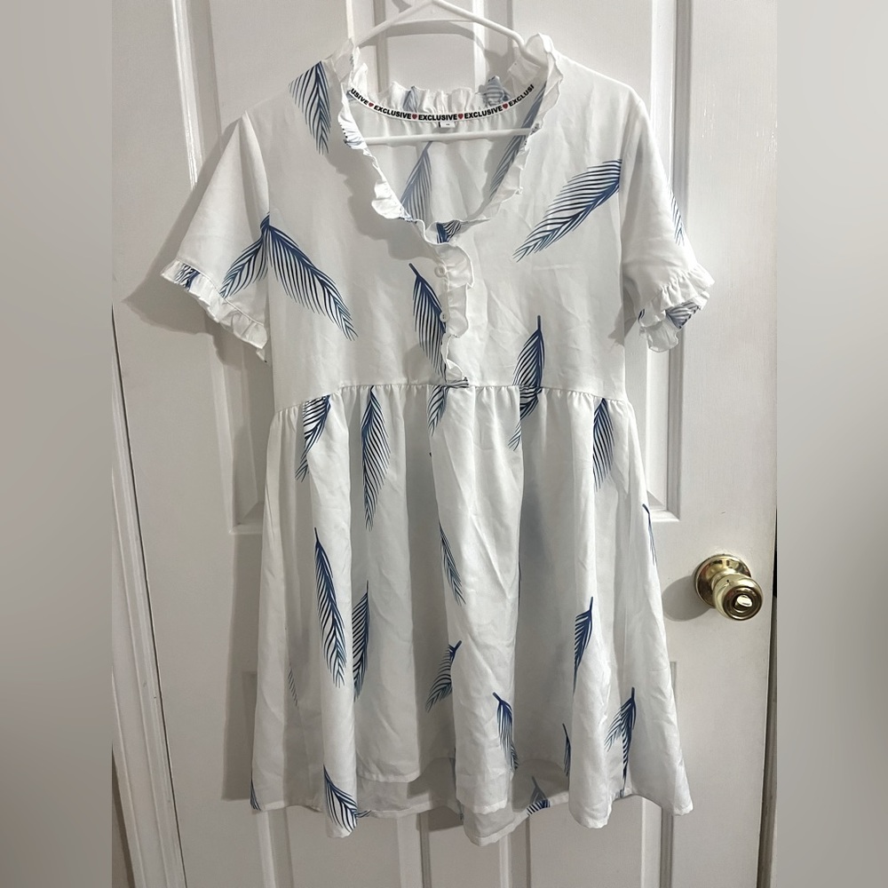 Women’s dress. Exclusive brand. Size medium.